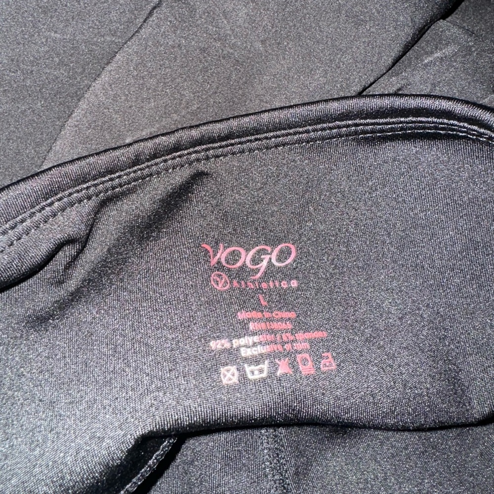 Vogo athletic super cute women’s tennis all black skort skirt. - Picture 4 of 4